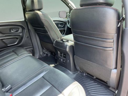 Used 2021 Nissan Titan PRO-4X w/ Pro-4x Convenience Package AWD/4WD image 15