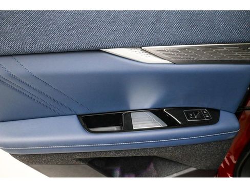 New 2026 Cadillac Optiq Luxury 2 image 12