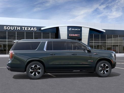New 2026 GMC Yukon XL AT4 Ultimate AWD/4WD image 5