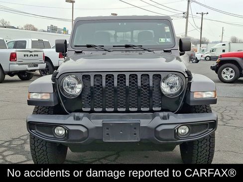 Used 2021 Jeep Gladiator Willys image 2