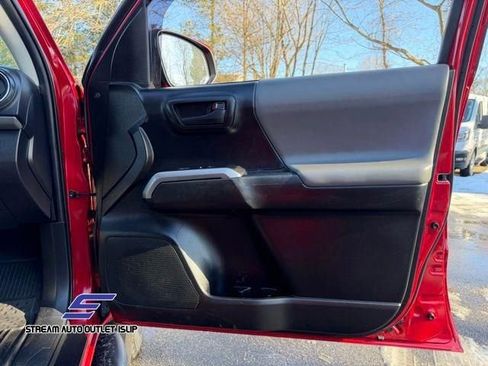 Used 2021 Toyota Tacoma SR5 image 18