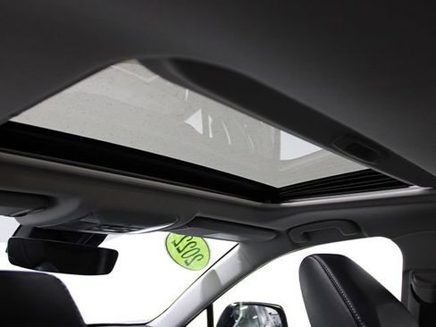 Certified 2022 Toyota RAV4 XLE Premium image 10