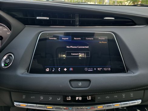 Certified 2023 Cadillac XT4 Luxury FWD image 24