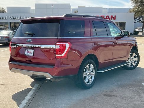 Used 2019 Ford Expedition XLT w/ Equipment Group 202A image 5