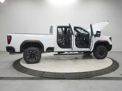 New 2026 GMC Sierra 2500 AT4X AWD/4WD image 16