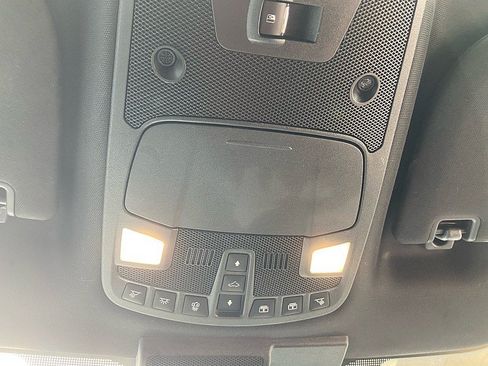 Used 2018 Ford F150 Lariat w/ Equipment Group 502A Luxury AWD/4WD image 14