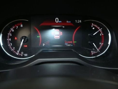 Used 2024 Toyota RAV4 XLE w/ Convenience Package FWD image 8