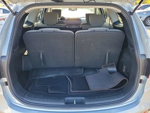 Used 2018 Hyundai Santa Fe SE FWD image 7