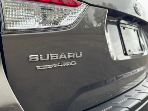 Used 2021 Subaru Forester Premium AWD/4WD image 45