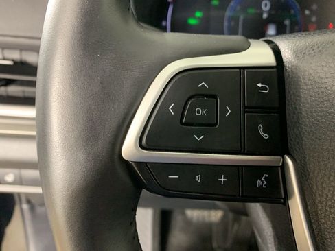 Used 2024 Toyota Grand Highlander AWD Hybrid image 22