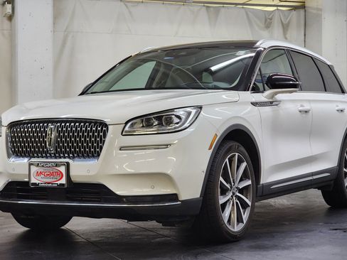 Used 2020 Lincoln Corsair Reserve w/ Equipment Group 202A image 10