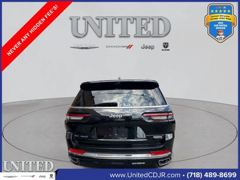 Used 2021 Jeep Grand Cherokee L Overland w/ Luxury Tech Group IV AWD/4WD image 4