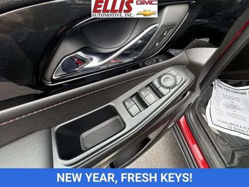 Used 2023 Chevrolet Traverse RS w/ LPO, Floor Liner Package image 24