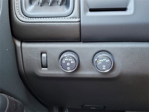 Used 2022 GMC Canyon Elevation image 38