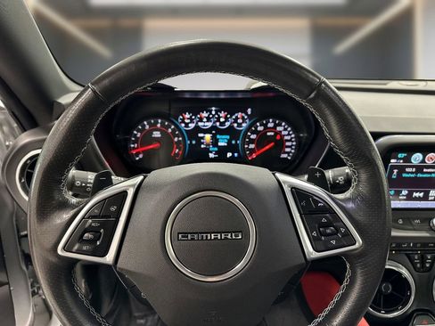 Used 2018 Chevrolet Camaro SS RWD image 21