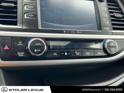 Used 2019 Toyota Highlander SE image 35