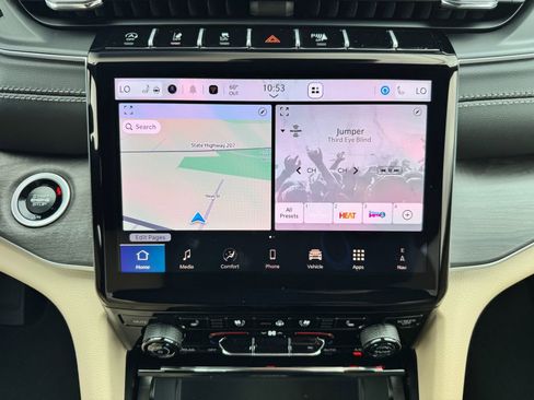 New 2025 Jeep Grand Cherokee Limited w/ Luxury Tech Group II AWD/4WD image 19