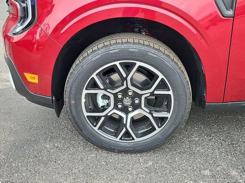 New 2026 Ford Maverick Lariat AWD/4WD image 17