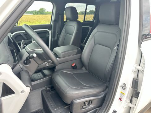 Used 2025 Land Rover Defender 110 S AWD/4WD image 11