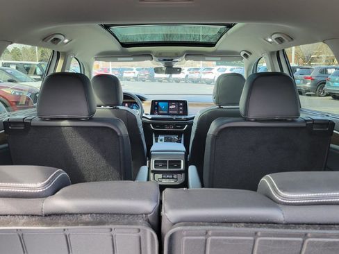 Certified 2025 Volkswagen Atlas SE w/ Panoramic Sunroof Package image 40