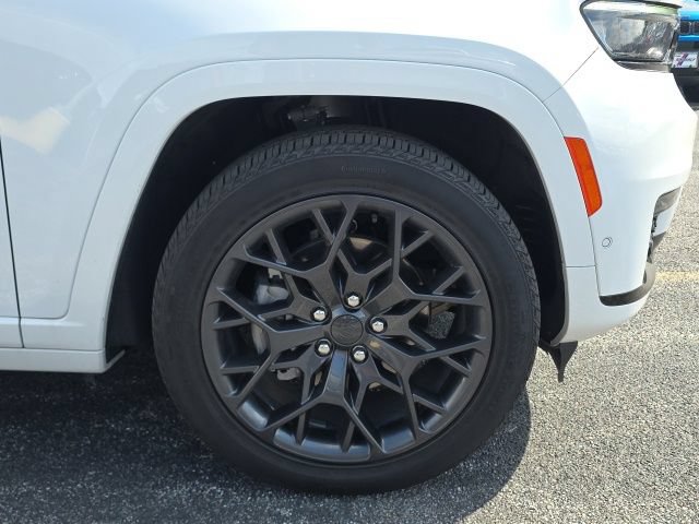 Used 2025 Jeep Grand Cherokee L Summit AWD/4WD image 11