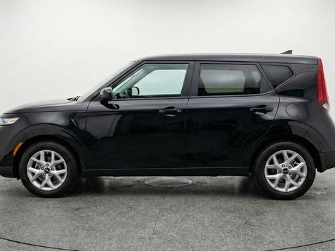 Used 2025 Kia Soul LX w/ LX Technology Package image 5