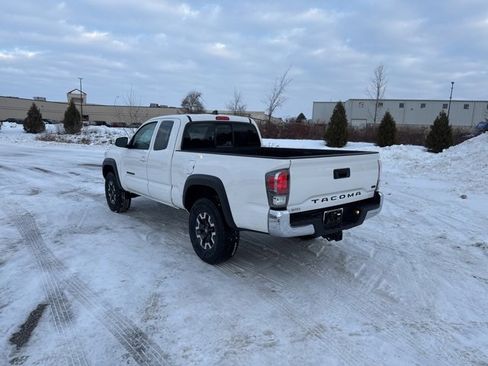 Used 2023 Toyota Tacoma TRD Off-Road image 7