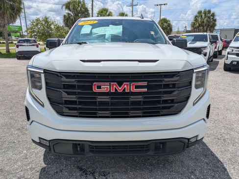 Used 2023 GMC Sierra 1500 Elevation RWD image 9