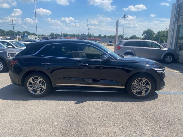 Used 2025 Genesis GV70 2.5T w/ Select Package AWD/4WD image 7