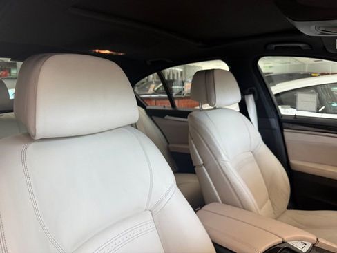 Used 2016 BMW 528i Sedan image 10