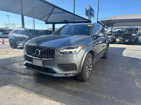 Used 2020 Volvo XC90 T5 Momentum w/ Protection Package Premier AWD/4WD image 1