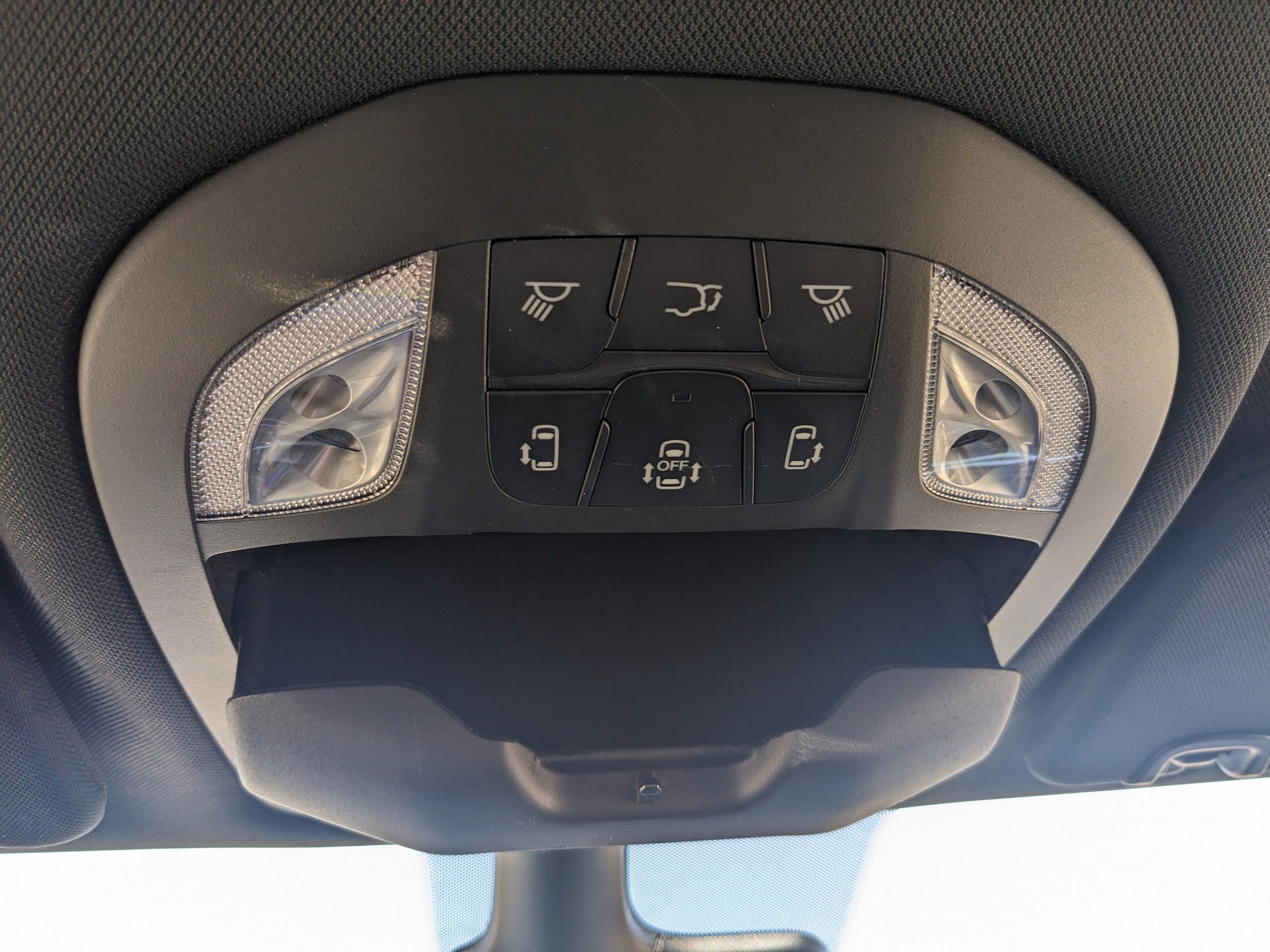 Used 2026 Chrysler Pacifica Select FWD image 15