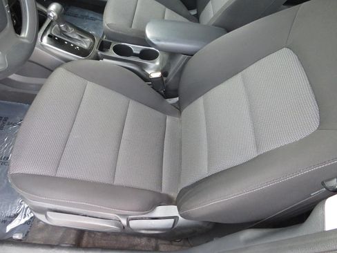 Used 2017 Kia Forte LX image 39