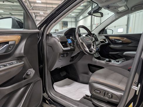 Used 2020 GMC Terrain SLE w/ Driver Convenience Package AWD/4WD image 13