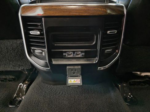 Used 2024 RAM 2500 Laramie w/ Towing Technology Group AWD/4WD image 83