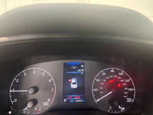 Used 2025 Toyota Corolla LE image 39