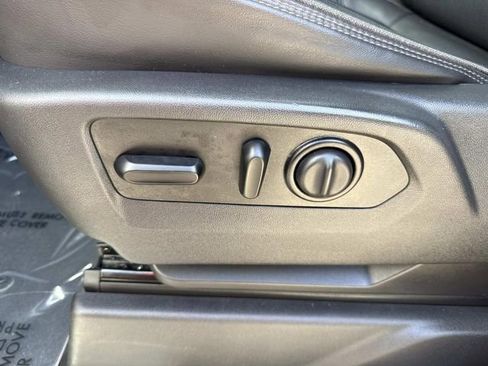 Used 2021 Chevrolet Silverado 1500 High Country w/ Technology Package image 41