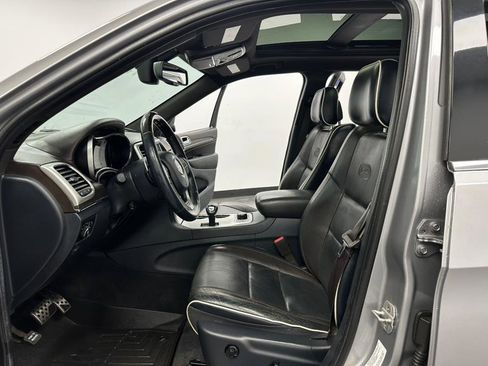 Used 2014 Jeep Grand Cherokee Overland image 31