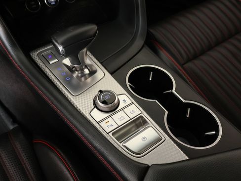 Used 2023 Genesis G70 2.0T w/ Sport Prestige Package RWD image 9