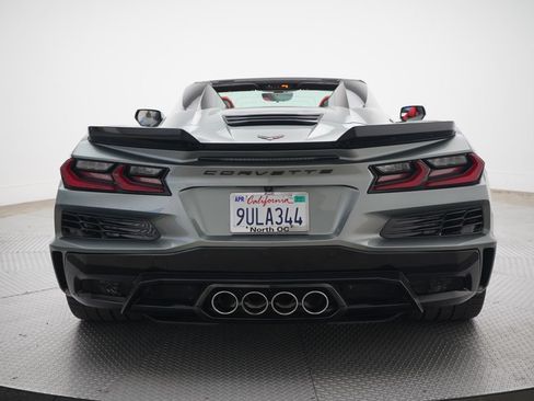 Used 2023 Chevrolet Corvette Z06 RWD image 9
