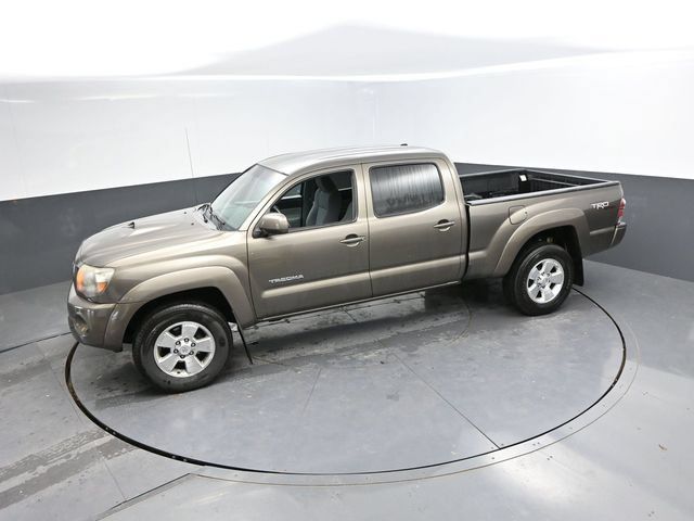Used 2011 Toyota Tacoma 4x4 Double Cab w/ TRD Sport Pkg w/JBL Audio image 37