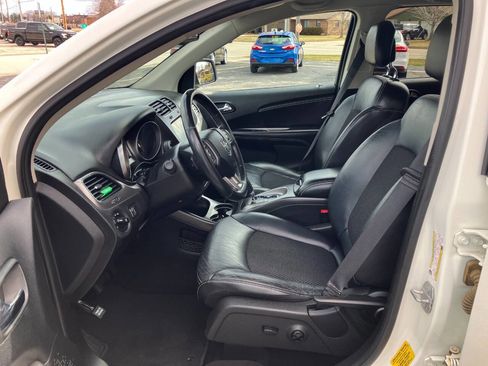 Used 2018 Dodge Journey Crossroad w/ Popular Equipment Group image 10