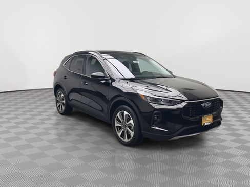 Certified 2024 Ford Escape Platinum image 34