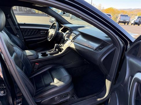 Used 2018 Ford Taurus SEL w/ Equipment Group 201A image 10