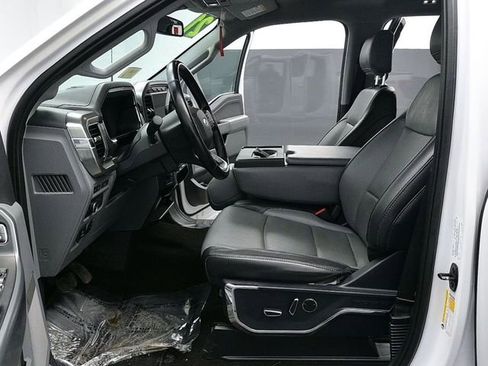 Used 2021 Ford F150 Lariat w/ Equipment Group 501A Mid image 18