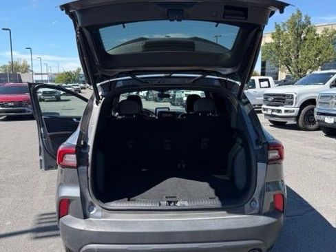 Used 2025 Ford Escape ST-Line Select AWD/4WD image 17
