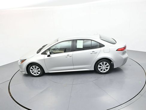 Used 2024 Toyota Corolla LE FWD image 25