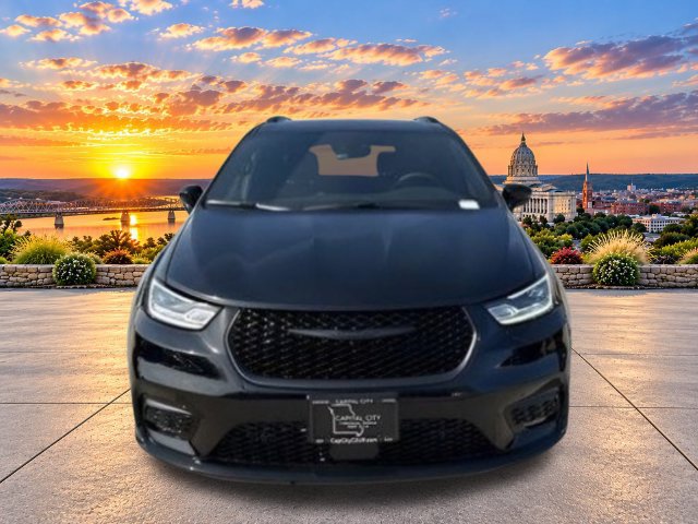 New 2026 Chrysler Pacifica Select w/ S Appearance Package AWD/4WD image 5