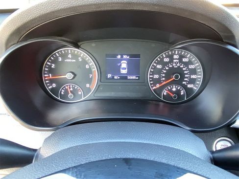 Used 2020 Kia Optima SE image 12