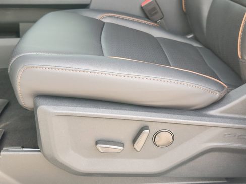 New 2026 Ford F250 Lariat w/ Chrome Package image 21